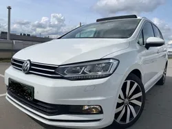 Weiß Gebraucht 2019 VW Touran Van / Kleinbus | 21.000 € (Fairer Preis)