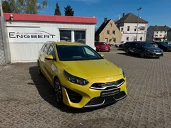 Grün Gebraucht 2022 Kia Ceed Sportswagon Comfort Kombi | 21.990 € (Guter Preis)
