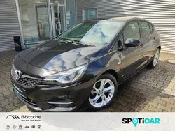 Onyx schwarz Gebraucht 2021 Opel Astra Design & Tech Limousine | 13.750 € (Superpreis)