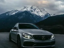Weiß Gebraucht 2016 Mercedes C63 AMG AMG Kombi | 37.400 € (Fairer Preis)