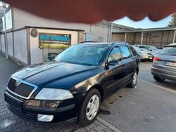 Schwarz Gebraucht 2005 Skoda Octavia Elegance Kombi | 1.990 € (Fairer Preis)