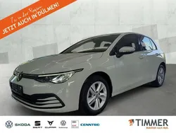 Pure white Gebraucht 2021 VW Golf VIII Life Limousine | 22.250 € (Fairer Preis)