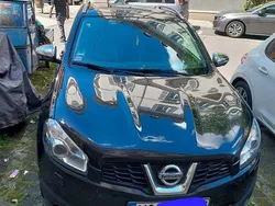 Schwarz Gebraucht 2011 Nissan Qashqai Tekna SUV | 5.999 € (Guter Preis)