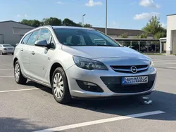 Silber Gebraucht 2014 Opel Astra Kombi | 4.000 € (Fairer Preis)