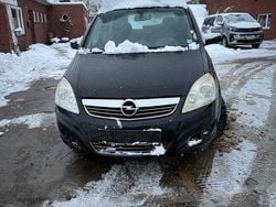 Schwarz Gebraucht 2008 Opel Zafira Edition Van / Kleinbus | 999 € (Superpreis)