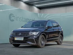Schwarz Gebraucht 2023 VW Tiguan R-line SUV | 41.890 € (Fairer Preis)