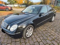 Schwarz Gebraucht 2004 Mercedes E220 Elegance Limousine | 2.500 € (Guter Preis)