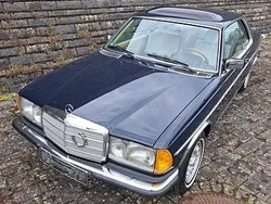 Blau Gebraucht 1983 Mercedes 230 Coupé | 12.000 €