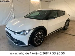 Weiß Gebraucht 2022 Kia EV6 SUV | 23.800 € (Etwas zu teuer)