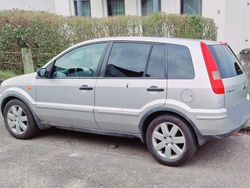 Silber Gebraucht 2004 Ford Fusion Limousine | 2.700 € (Fairer Preis)