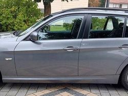 Grau Gebraucht 2010 BMW 318 Kombi | 5.500 € (Fairer Preis)