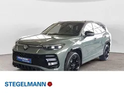 Cipressinogrün metallic Neu 2025 VW Tayron R-line SUV | 63.530 € (Etwas zu teuer)