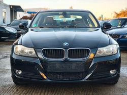 Schwarz Gebraucht 2011 BMW 318 Limousine | 8.400 € (Etwas zu teuer)