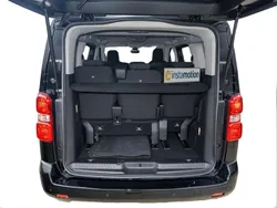 Grau Gebraucht 2023 Toyota Proace Verso Team Kombi | 43.916 € (Fairer Preis)