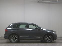 Grau Gebraucht 2023 VW Tiguan Life SUV | 20.680 € (Superpreis)