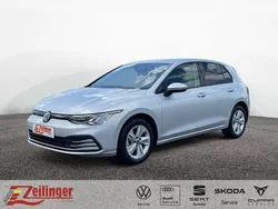 Silber Gebraucht 2023 VW Golf VIII Life Limousine | 25.639 € (Guter Preis)