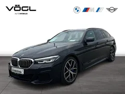 Schwarz Gebraucht 2022 BMW 530 M Sport Kombi | 35.590 € (Etwas zu teuer)