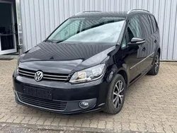 Schwarz Gebraucht 2013 VW Touran Highline Van / Kleinbus | 8.990 € (Guter Preis)