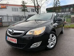 Schwarz Gebraucht 2011 Opel Astra Limousine | 4.490 € (Guter Preis)