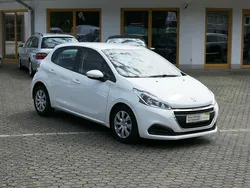 Weiß Gebraucht 2019 Peugeot 208 Active Kleinwagen | 12.852 € (Fairer Preis)