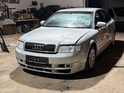 Silber Gebraucht 2003 Audi A4 Limousine | 650 € (Superpreis)