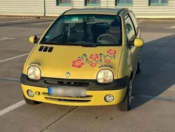 Grün Gebraucht 2002 Renault Twingo Authentique Kleinwagen | 1.499 € (Fairer Preis)