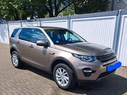 Braun Gebraucht 2018 Land Rover Discovery Sport SE SUV | 25.000 € (Etwas zu teuer)