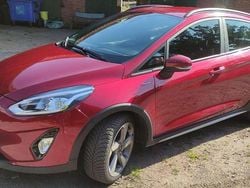 Rot Gebraucht 2018 Ford Fiesta Active Kleinwagen | 12.900 € (Fairer Preis)