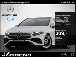 Weiss polarweiss Gebraucht 2024 Mercedes A200 AMG Limousine | 34.880 € (Fairer Preis)