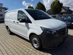 Weiß Gebraucht 2021 Mercedes Vito Van / Kleinbus | 17.990 € (Guter Preis)