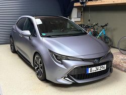 Schwarz Gebraucht 2019 Toyota Corolla Lounge Kleinwagen | 22.000 € (Etwas zu teuer)