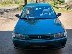 Mazda 323F