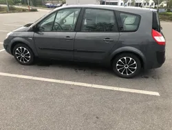 Grau Gebraucht 2007 Renault Grand Scénic II Van / Kleinbus | 1.490 €