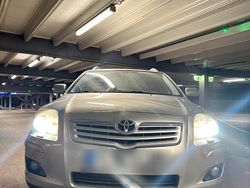 Gebraucht 2006 Toyota Avensis Kombi | 2.400 € (Fairer Preis)