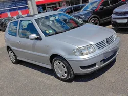 Silber Gebraucht 2000 VW Polo Edition Kleinwagen | 1.800 € (Fairer Preis)