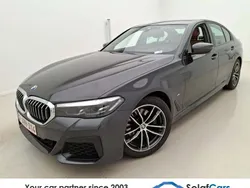 Grau Gebraucht 2021 BMW 518 M Sport Limousine | 32.186 €