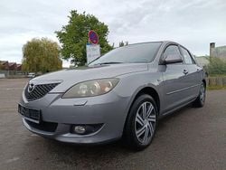 Grau Gebraucht 2006 Mazda 3 Inclusive Limousine | 2.400 € (Etwas zu teuer)