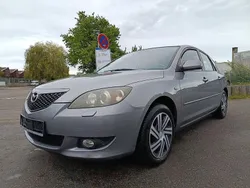 Grau Gebraucht 2006 Mazda 3 Inclusive Limousine | 2.400 € (Fairer Preis)