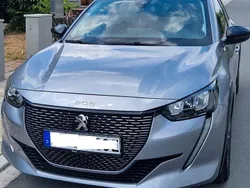 Grau Gebraucht 2023 Peugeot e-208 Active Kleinwagen | 15.200 € (Guter Preis)