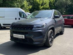 Grau Gebraucht 2024 Jeep Compass Night Eagle SUV | 29.777 € (Fairer Preis)