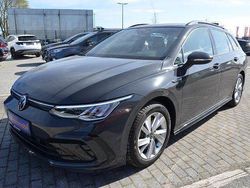 Uranograu Gebraucht 2024 VW Golf VIII R-line Kombi | 26.890 € (Guter Preis)
