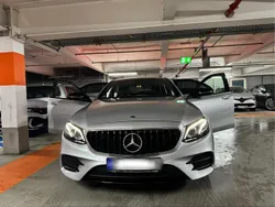Silber Gebraucht 2019 Mercedes E220 Limousine | 31.990 € (Teuer)