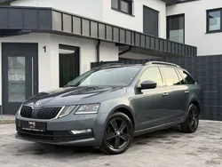 Grau Gebraucht 2020 Skoda Octavia Tour Kombi | 11.975 € (Etwas zu teuer)