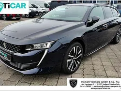 Dark blau metallic Gebraucht 2023 Peugeot 508 GTi Kombi | 28.650 €