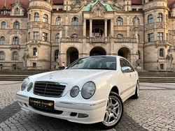 Weiß Gebraucht 2000 Mercedes E200 Limousine | 11.800 €