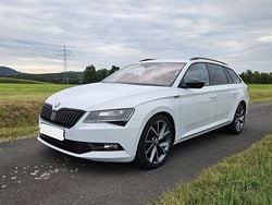 Weiß Gebraucht 2018 Skoda Superb SportLine Kombi | 19.700 € (Guter Preis)