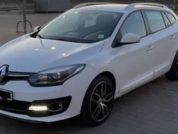 Weiß Gebraucht 2014 Renault Mégane III Limousine | 4.700 € (Guter Preis)