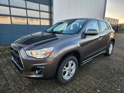 Braun Gebraucht 2015 Mitsubishi ASX Classic Collection SUV | 9.490 € (Fairer Preis)