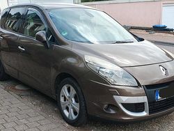 Braun Gebraucht 2009 Renault Scénic III Dynamique Van / Kleinbus | 3.495 €