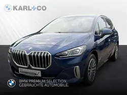 Blau Gebraucht 2022 BMW 218 Active Tourer Luxury Line Van / Kleinbus | 26.498 € (Fairer Preis)